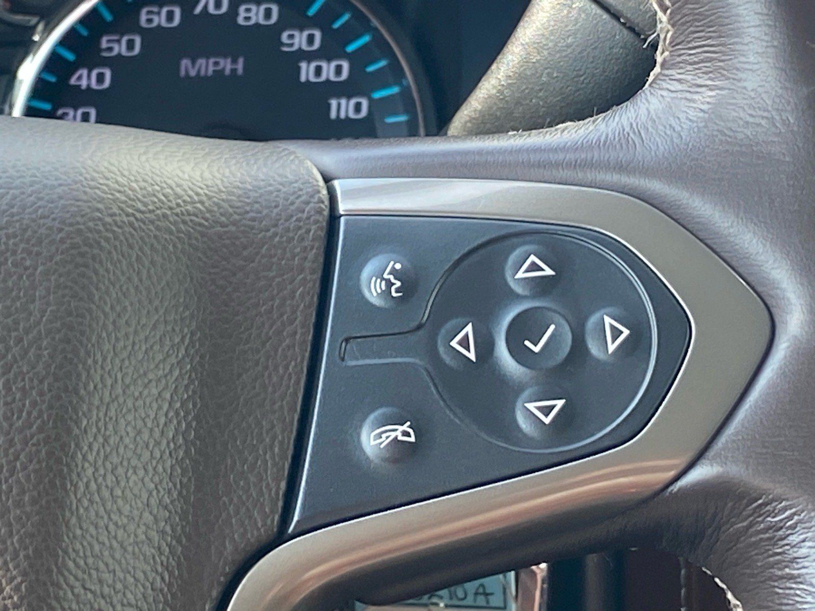 Used 2018 Chevrolet Silverado 1500 High Country RWD image 9