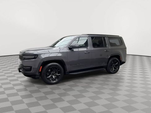 Used 2024 Jeep Wagoneer Series II AWD/4WD image 38