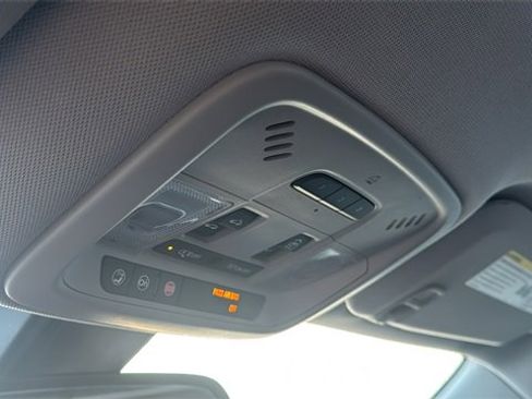 Used 2018 Chevrolet Malibu LT image 23