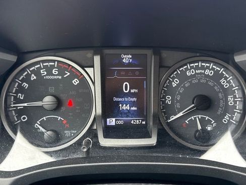 Certified 2022 Toyota Tacoma TRD Off-Road w/ Technology Package image 25