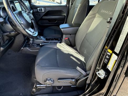Certified 2020 Jeep Wrangler Unlimited Sahara image 16