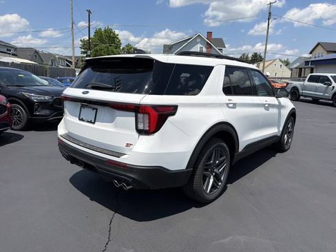 New 2026 Ford Explorer ST w/ Sun And Sound Package AWD/4WD image 3