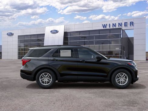 New 2027 Ford Explorer Active AWD/4WD image 5