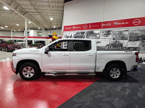 Used 2021 Chevrolet Silverado 1500 LT image 8