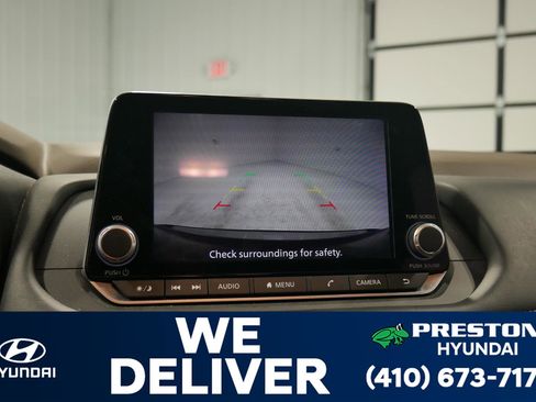 Used 2023 Nissan Rogue SV image 22