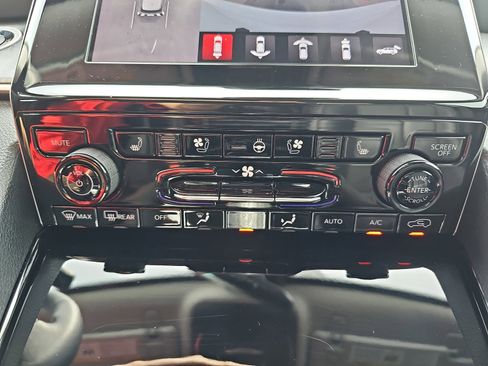 Used 2022 Jeep Grand Cherokee L Limited w/ Luxury Tech Group II AWD/4WD image 25