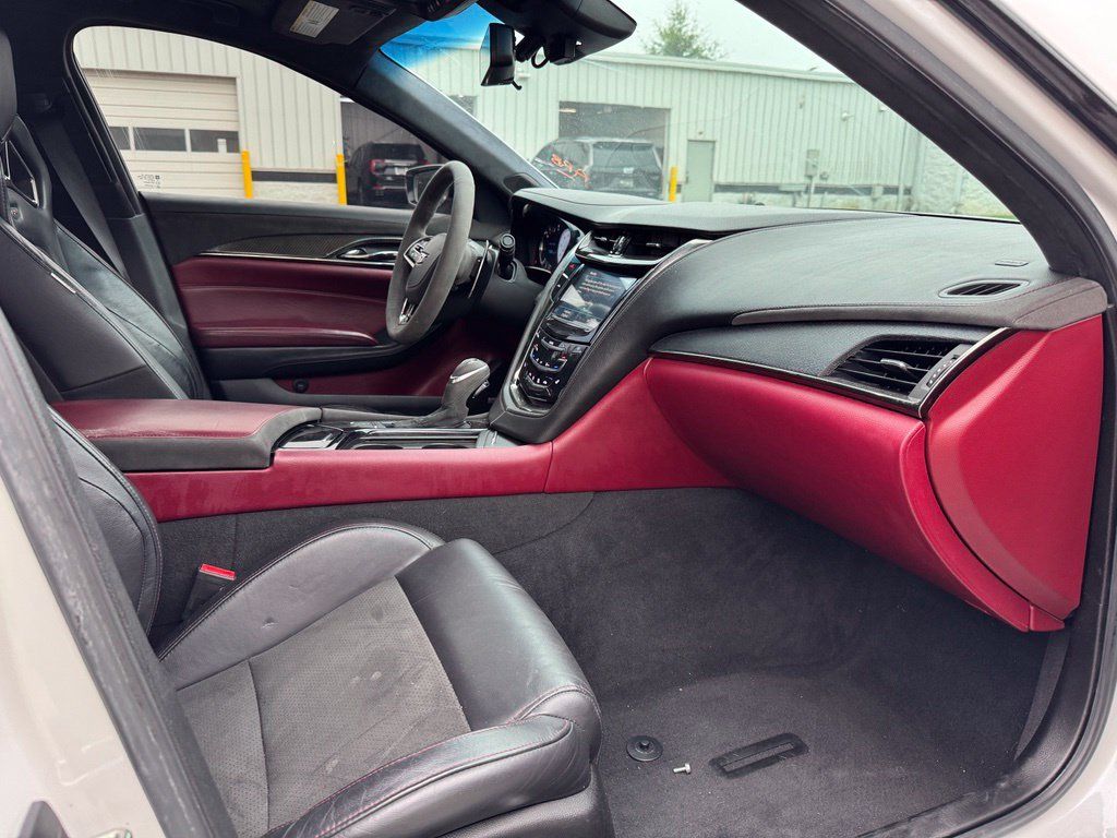 Used 2018 Cadillac CTS V RWD image 10