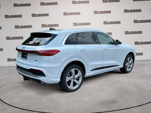Certified 2025 Audi Q5 Premium w/ Premium Plus AWD/4WD image 5