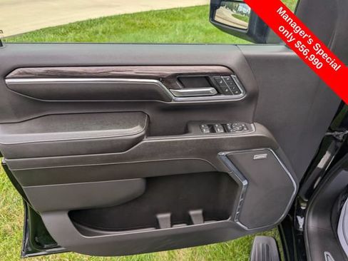 Used 2024 Chevrolet Silverado 2500 LTZ w/ LTZ Convenience Package AWD/4WD image 16