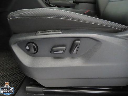 Used 2022 Volkswagen Atlas Cross Sport SEL R-Line AWD/4WD image 12