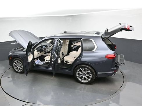 Used 2019 BMW X7 xDrive40i w/ Premium Package AWD/4WD image 47