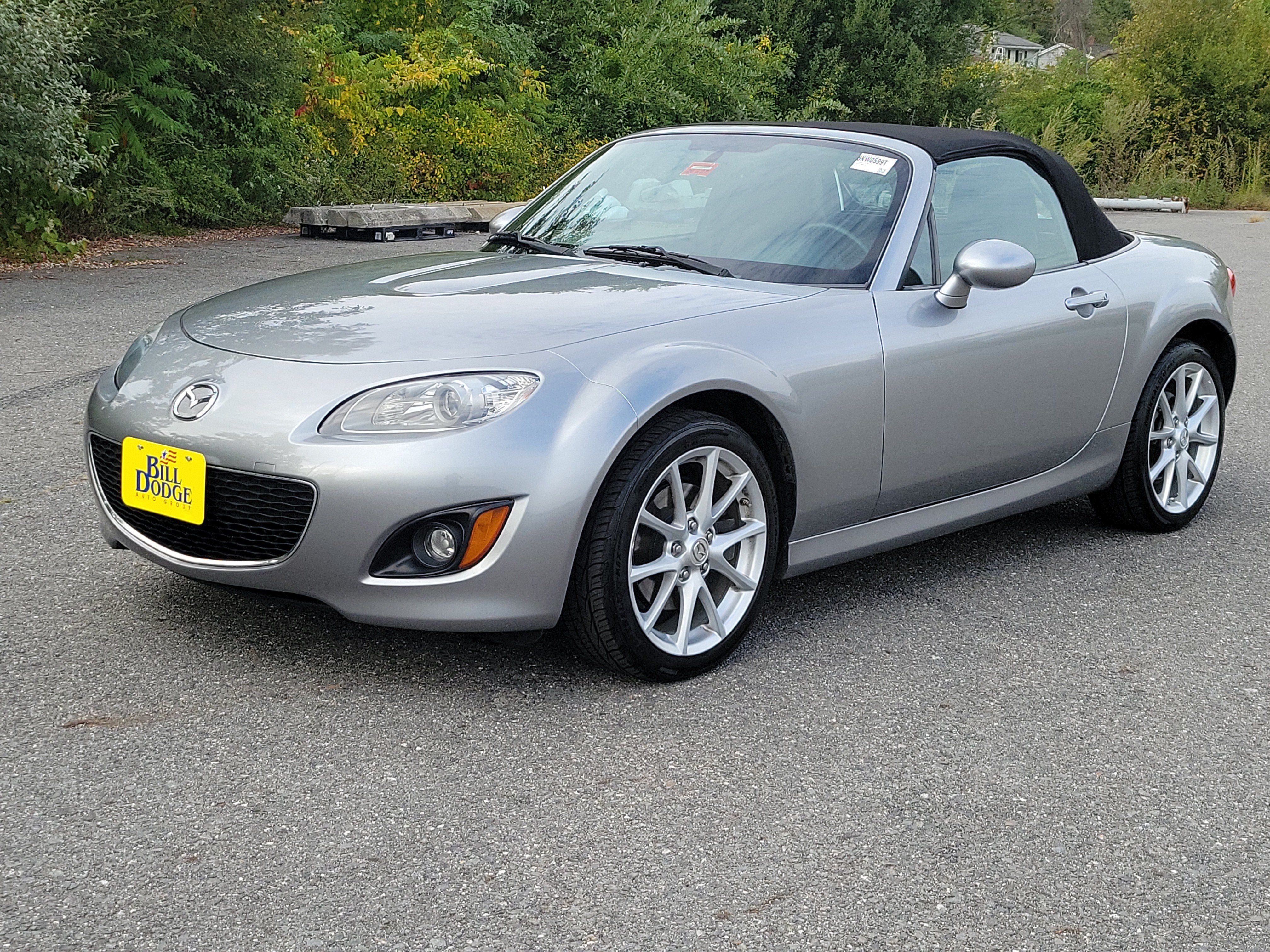 Used 2011 MAZDA MX-5 Miata Grand Touring w/ Premium Pkg RWD image 1