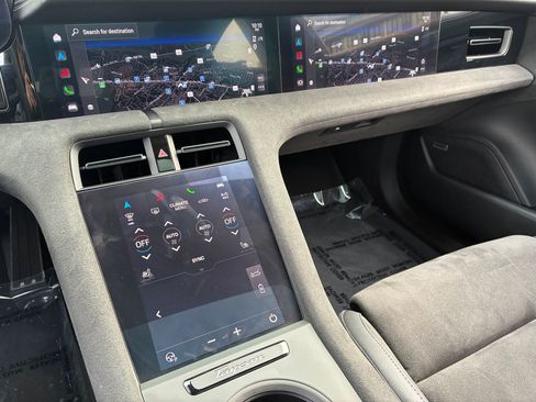 Certified 2023 Porsche Taycan GTS image 28