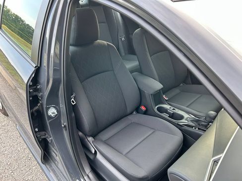 Certified 2025 Toyota Corolla LE FWD image 15