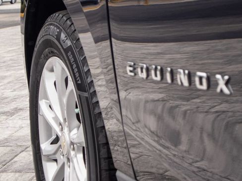 Used 2020 Chevrolet Equinox LT FWD image 12