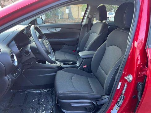 Used 2023 Kia Forte LXS w/ LXS Technology Package FWD image 7
