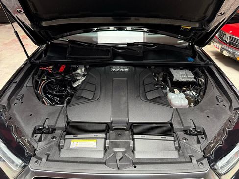Used 2017 Audi Q7 3.0T Prestige w/ Prestige Package AWD/4WD image 34