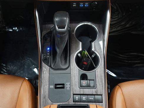 Used 2022 Toyota Highlander Platinum image 19