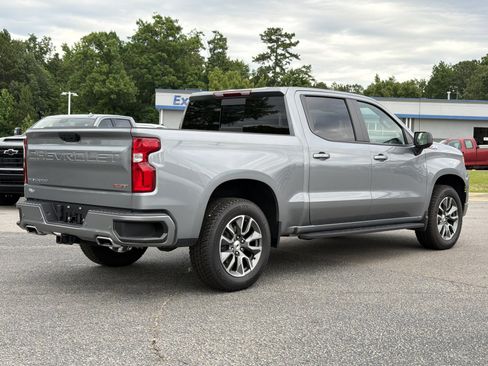 Used 2024 Chevrolet Silverado 1500 RST AWD/4WD image 12