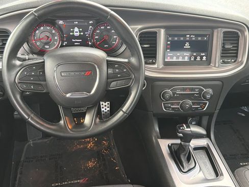 Used 2022 Dodge Charger SXT w/ Blacktop Package image 13