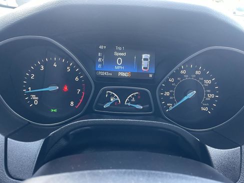 Used 2018 Ford Focus Titanium w/ Titanium Technology Package image 9