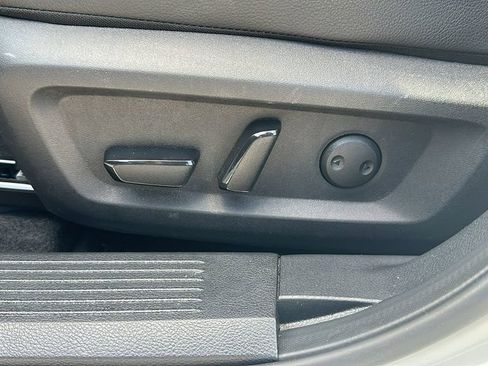 Certified 2021 Nissan Rogue SL w/ Premium Package FWD image 15