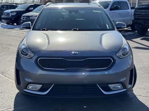 Used 2017 Kia Niro EX image 18