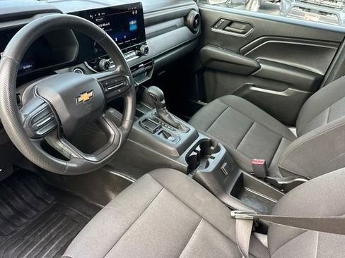 Used 2023 Chevrolet Colorado W/T image 11