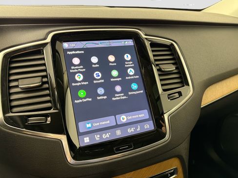 Certified 2023 Volvo XC90 B5 Plus w/ Protection Package Premier image 15