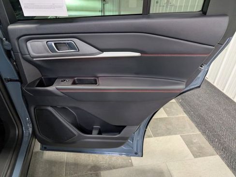 Used 2025 Ford Explorer ST image 26