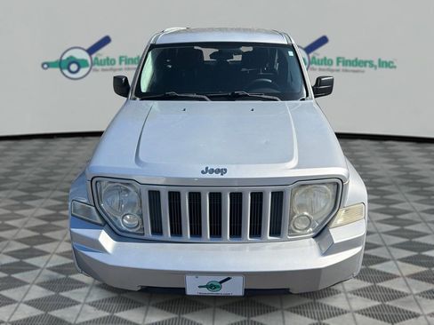 Used 2011 Jeep Liberty Sport image 26