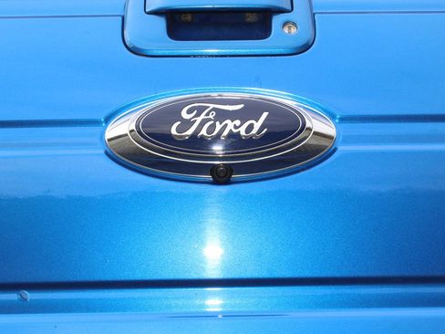 Used 2014 Ford F150 FX4 w/ Equipment Group 402A Luxury image 9