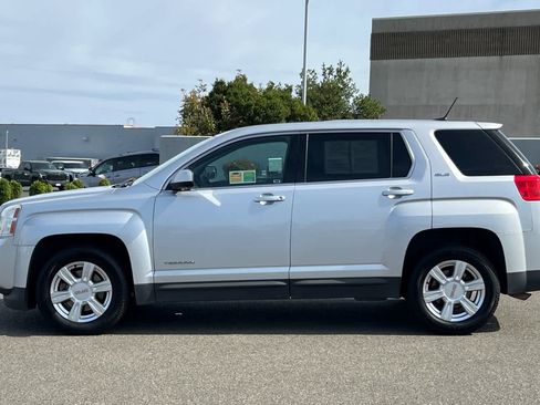 Used 2014 GMC Terrain SLE FWD image 9