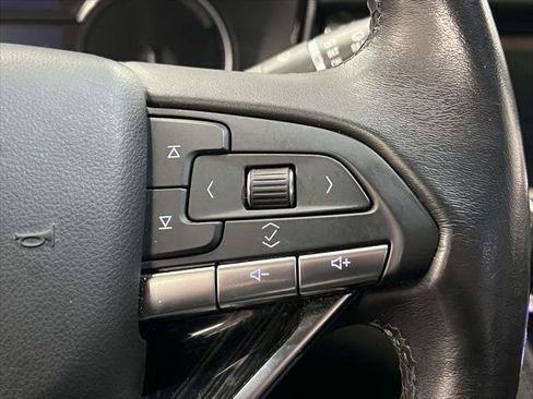 Used 2022 Cadillac XT6 Premium Luxury image 24