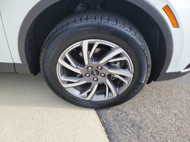 Certified 2024 Lincoln Corsair FWD image 16