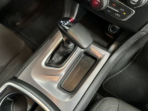 Used 2023 Dodge Charger SXT RWD image 21