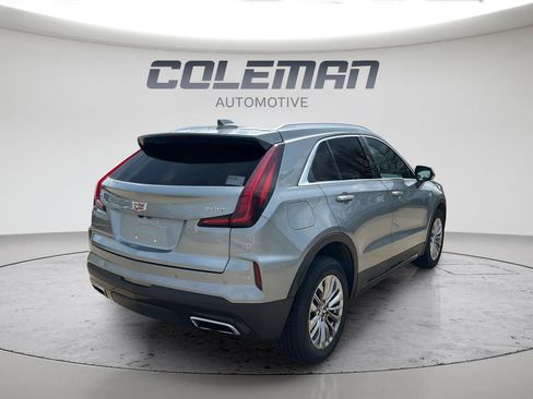 Used 2024 Cadillac XT4 Premium Luxury FWD image 3