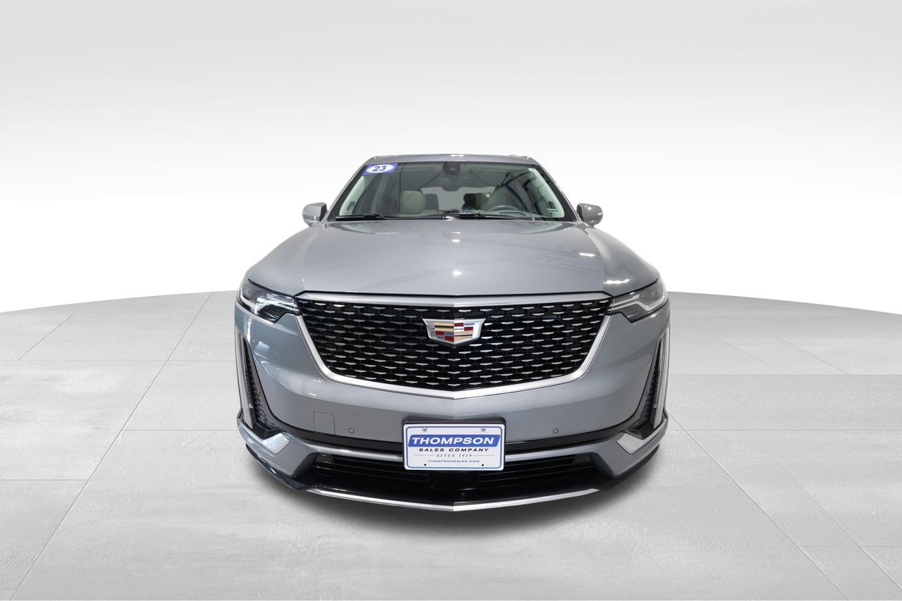 Used 2023 Cadillac XT6 Premium Luxury w/ Technology Package AWD/4WD image 7