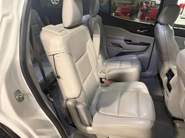 Used 2017 GMC Acadia SLT AWD/4WD image 15