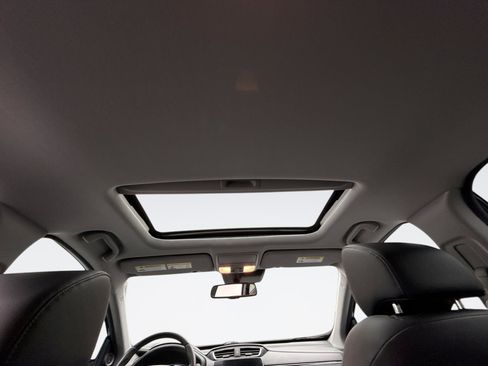 Used 2022 Honda CR-V Touring image 19