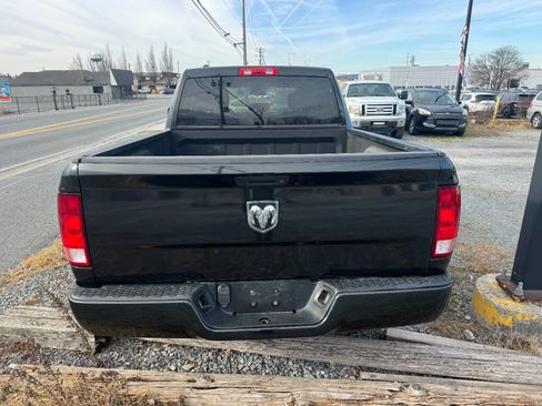 Used 2017 RAM 1500 Express AWD/4WD image 6