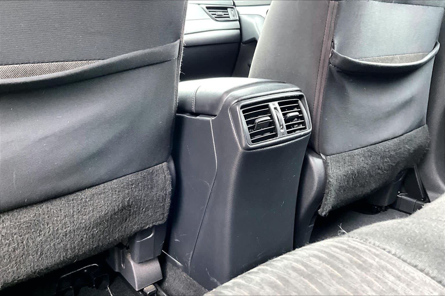 Used 2019 Nissan Rogue S AWD/4WD image 35