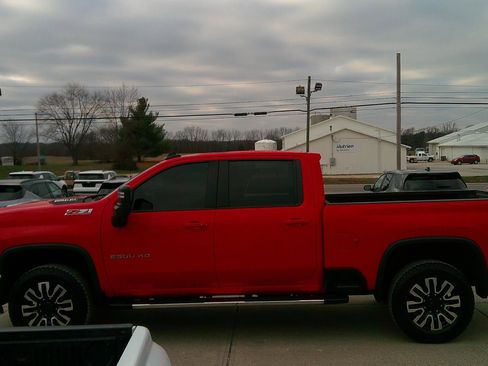 Used 2025 Chevrolet Silverado 2500 LT w/ All Star Edition image 3