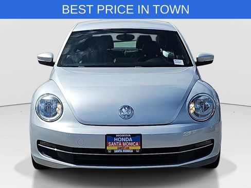 Used 2013 Volkswagen Beetle TDI FWD image 2