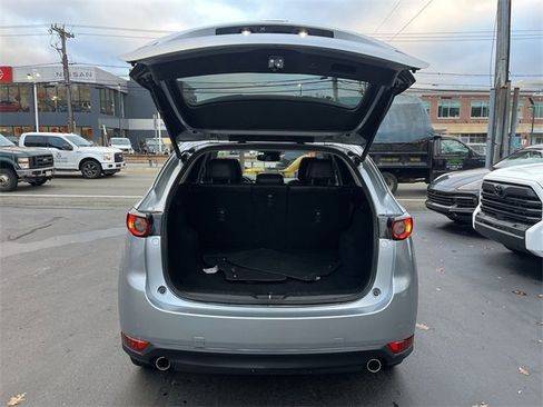 Used 2019 MAZDA CX-5 Touring image 22