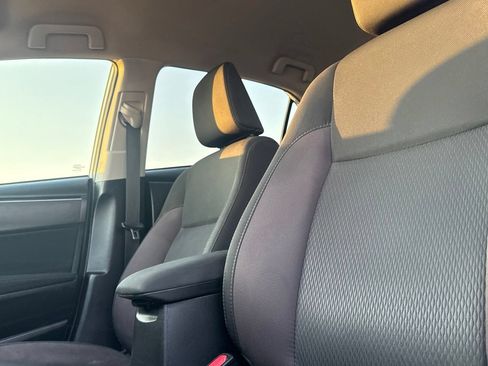 Used 2017 Toyota Corolla LE FWD image 41