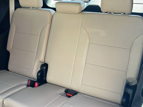 Used 2026 Buick Enclave Preferred w/ LPO, Floor Liner Package FWD image 10