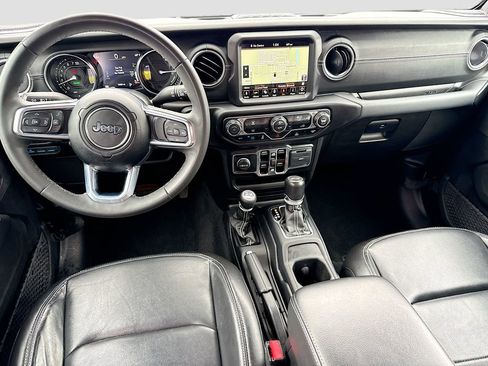 Used 2023 Jeep Wrangler Unlimited Sahara AWD/4WD image 25