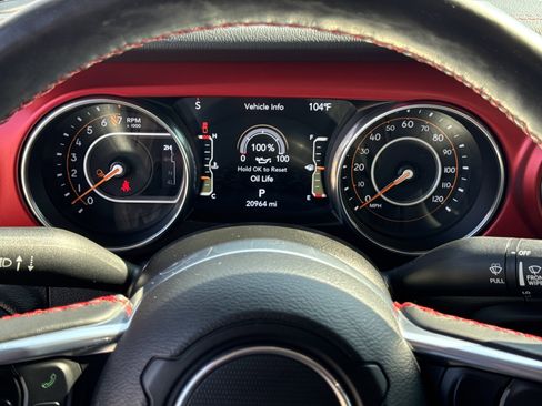 Used 2023 Jeep Gladiator Rubicon w/ Cold Weather Group image 19