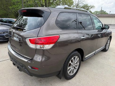 Used 2015 Nissan Pathfinder SL w/ SL Tech Package image 7
